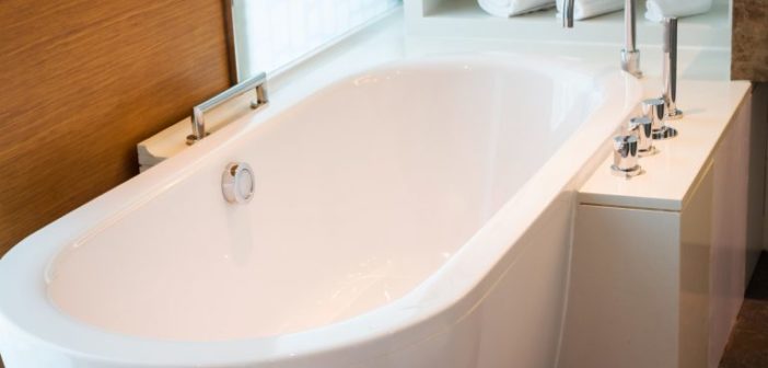 5 conseils pour déboucher une canalisation de baignoire